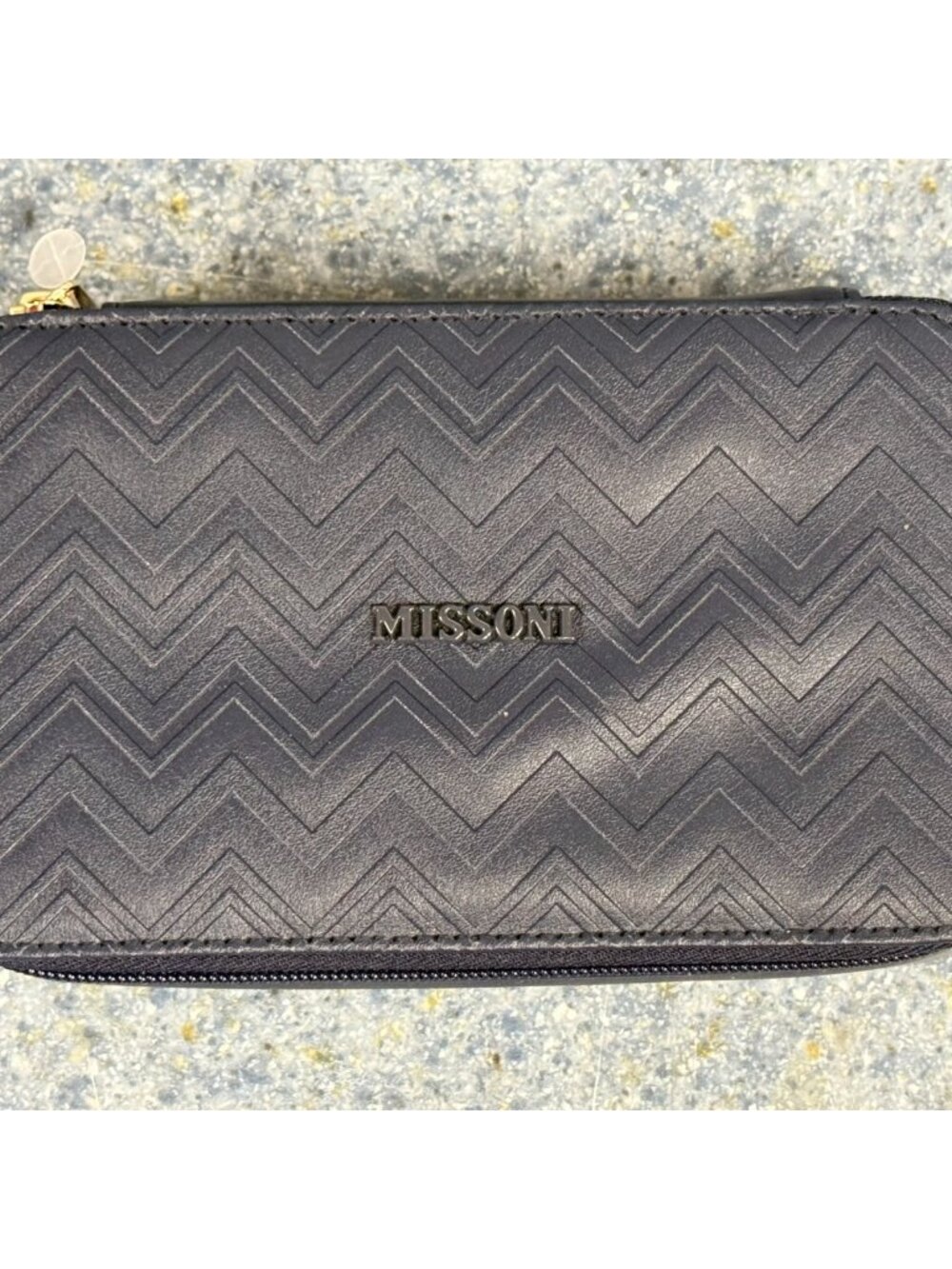NEW MISSONI Delta One First Class Amenity Kit New Blue NEW AND STILL SEALED!